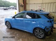 ✅ 2022 Hyundai Kona N Line • VIN: KM8K33A34NU868881 • Лот: 63098053. Опубликован ранее на Copart с пробегом 27 340 миль. Бесплатный доступ к архиву аукционных продаж из США и подробный отчёт об истории автомобиля на DreamBid. Изображение 2.