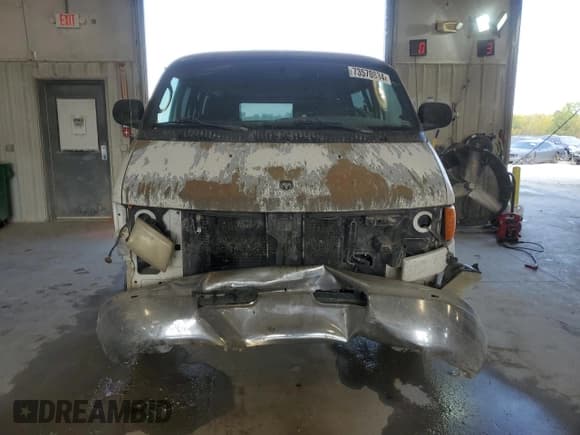 ✅ 2001 Dodge Passenger • VIN: 2B5WB35Z61K540295 • Lot: 73570834. Listed on Copart with 204,537 mi. Free auction sales archive from the USA and detailed vehicle history report at DreamBid. Image 5.