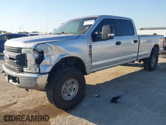 ✅ 2019 Ford F-250 Lariat • VIN: 1FT7W2B65KEF21439 • Lot: 43456768. Wystawiony na IAAI z przebiegiem 114 041 mil. Bezpłatny archiwum sprzedaży aukcyjnych z USA i szczegółowy raport historii pojazdu na DreamBid. Zdjęcie 17.