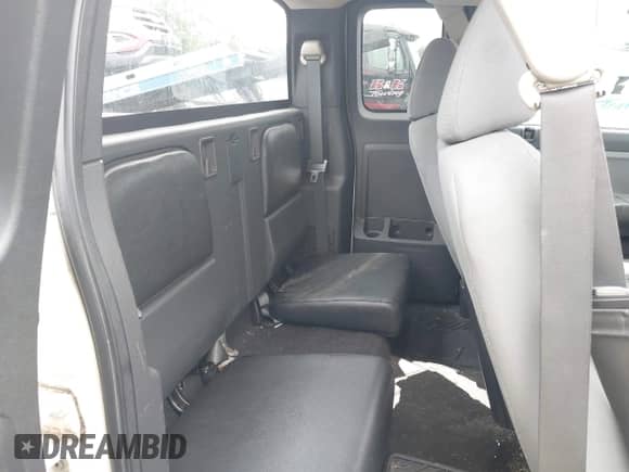 2008 Dodge Dakota z VIN 1D3HW32K78S638626, wystawiony jako IAAI lot #42751682 z przebiegiem 196 727 mil mil oraz . Historia ofert i sprzedaży dostępna na DreamBid. Obrazek 8.