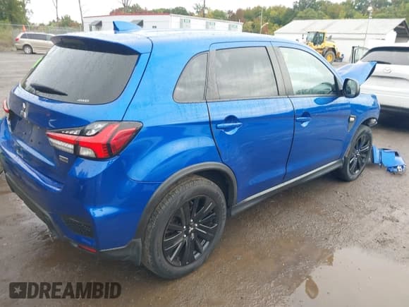 ✅ 2022 Mitsubishi Outlander ES • VIN: JA4ARUAU5NU012321 • Lot: 43436307. Wystawiony na IAAI z przebiegiem 67 047 mil. Bezpłatny archiwum sprzedaży aukcyjnych z USA i szczegółowy raport historii pojazdu na DreamBid. Zdjęcie 4.