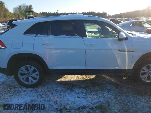 ✅ 2021 Volkswagen Atlas S • VIN: 1V2GC2CA1MC220286 • Lot: 41360496. Wystawiony na IAAI z przebiegiem 43 836 mil. Bezpłatny archiwum sprzedaży aukcyjnych z USA i szczegółowy raport historii pojazdu na DreamBid. Zdjęcie 13.