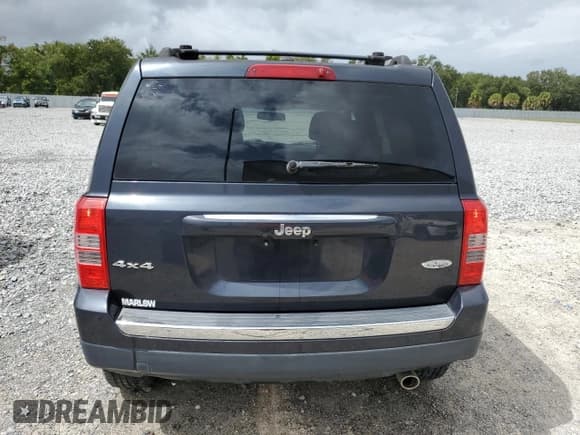 ✅ 2016 Jeep Patriot Latitude • VIN: 1C4NJRFB5GD511142 • Lot: 84433775. Listed on Copart with 115,800 mi. Free auction sales archive from the USA and detailed vehicle history report at DreamBid. Image 6.