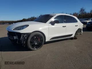 ✅ 2015 Porsche Macan S • VIN: WP1AB2A50FLB60163 • Lot: 86653795. Listed on Copart with 84,706 mi. Free auction sales archive from the USA and detailed vehicle history report at DreamBid. Image 1.