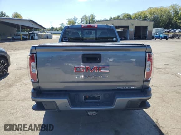 ✅ 2022 GMC Canyon 4WD Denali • VIN: 1GTG6EEN7N1109104 • Lot: 80702795. Wystawiony na Copart z przebiegiem 81 932 mil. Bezpłatny archiwum sprzedaży aukcyjnych z USA i szczegółowy raport historii pojazdu na DreamBid. Zdjęcie 6.
