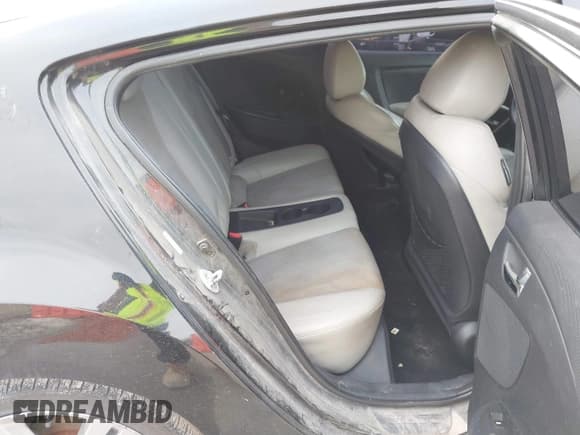 ✅ 2013 Hyundai Veloster w/Black Int • VIN: KMHTC6ADXDU149793 • Lot: 41537953. Wystawiony na IAAI z przebiegiem 117 635 mil. Bezpłatny archiwum sprzedaży aukcyjnych z USA i szczegółowy raport historii pojazdu na DreamBid. Zdjęcie 8.