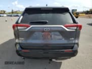 ✅ 2021 Toyota RAV4 XSE • VIN: JTMFB3FV7MD008829 • Лот: 63773365. Опубликован ранее на Copart с пробегом 68 388 миль. Бесплатный доступ к архиву аукционных продаж из США и подробный отчёт об истории автомобиля на DreamBid. Изображение 6.