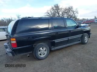 ✅ 2002 Chevrolet Suburban LT • VIN: 3GNFK16Z92G251346 • Lot: 41966201. Wystawiony na IAAI z przebiegiem 362 492 mil. Bezpłatny archiwum sprzedaży aukcyjnych z USA i szczegółowy raport historii pojazdu na DreamBid. Zdjęcie 4.