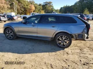 ✅ 2020 Volvo V90 • VIN: YV4A22NL4L1105293 • Лот: 75251424. Опубликован ранее на Copart с пробегом 63 930 миль. Бесплатный доступ к архиву аукционных продаж из США и подробный отчёт об истории автомобиля на DreamBid. Изображение 2.
