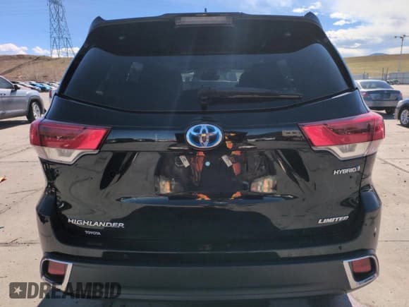 ✅ 2018 Toyota Highlander Hybrid Limited • VIN: 5TDDGRFH7JS037916 • Lot: 50567695. Listed on Copart with 96,677 mi. Free auction sales archive from the USA and detailed vehicle history report at DreamBid. Image 6.