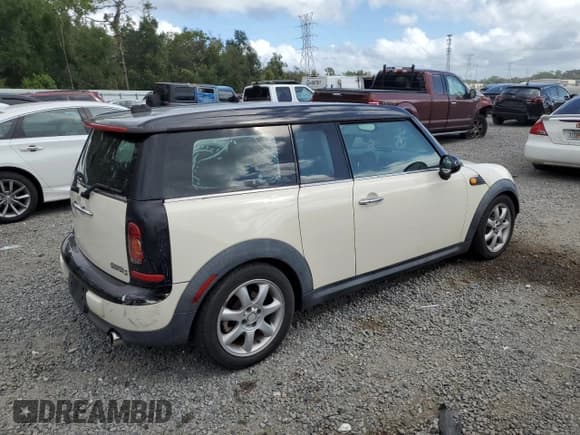 ✅ 2008 MINI Clubman • VIN: WMWML33518TN68041 • Lot: 85558385. Wystawiony na Copart z przebiegiem 131 513 mil. Bezpłatny archiwum sprzedaży aukcyjnych z USA i szczegółowy raport historii pojazdu na DreamBid. Zdjęcie 3.