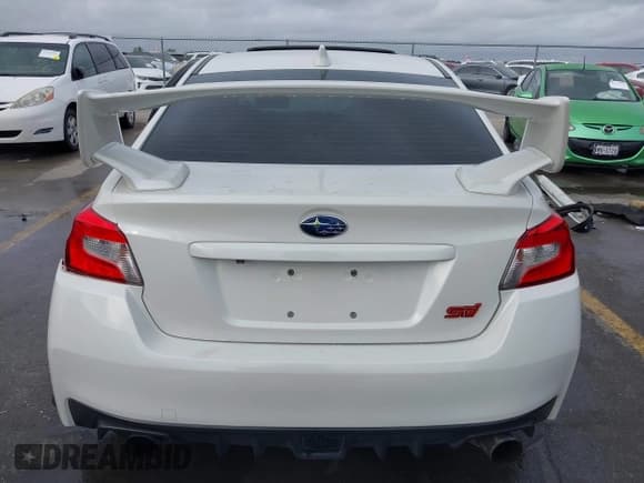 ✅ 2018 Subaru WRX STI Limited • VIN: JF1VA2W66J9803926 • Lot: 43529468. Wystawiony na IAAI z przebiegiem 64 432 mil. Bezpłatny archiwum sprzedaży aukcyjnych z USA i szczegółowy raport historii pojazdu na DreamBid. Zdjęcie 15.