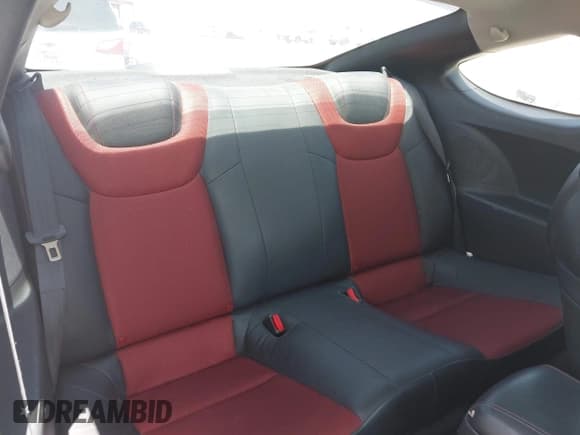 ✅ 2011 Hyundai Genesis Coupe • VIN: KMHHT6KD6BU046453 • Lot: 42869900. Wystawiony na IAAI z przebiegiem 80 160 mil. Bezpłatny archiwum sprzedaży aukcyjnych z USA i szczegółowy raport historii pojazdu na DreamBid. Zdjęcie 8.