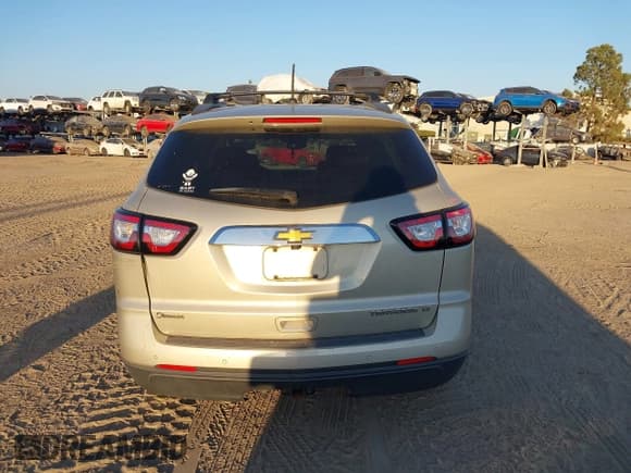 ✅ 2015 Chevrolet Traverse LT • VIN: 1GNKRHKD3FJ219378 • Lot: 43754664. Listed on IAAI with Not provided. Free auction sales archive from the USA and detailed vehicle history report at DreamBid. Image 17.