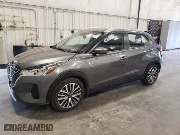 ✅ 2023 Nissan Kicks SV • VIN: 3N1CP5CV6PL519793 • Лот: 70996495. Опубликован ранее на Copart с пробегом 44 929 миль. Бесплатный доступ к архиву аукционных продаж из США и подробный отчёт об истории автомобиля на DreamBid. Изображение 1.