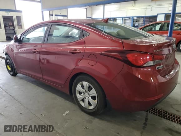 ✅ 2016 Hyundai Elantra SE • VIN: 5NPDH4AE3GH795456 • Lot: 89546675. Listed on Copart with 112,582 mi. Free auction sales archive from the USA and detailed vehicle history report at DreamBid. Image 2.