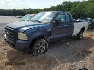 ✅ 2007 Ford F-350 XL • VIN: 1FTWX31PX7EB46809 • Lot: 64690315. Wystawiony na Copart z przebiegiem Nie podano. Bezpłatny archiwum sprzedaży aukcyjnych z USA i szczegółowy raport historii pojazdu na DreamBid. Zdjęcie 1.