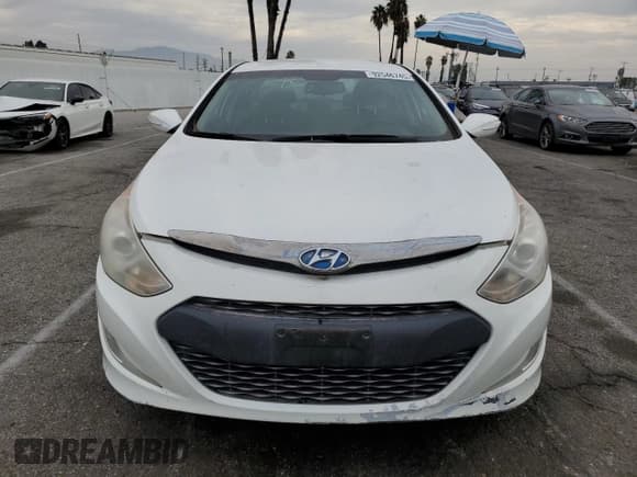 ✅ 2013 Hyundai Sonata Limited • VIN: KMHEC4A47DA088109 • Lot: 92546745. Listed on Copart with 199,190 mi. Free auction sales archive from the USA and detailed vehicle history report at DreamBid. Image 5.