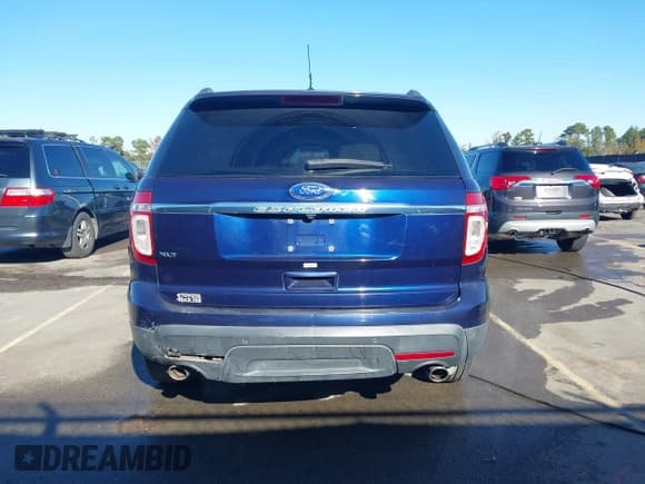 ✅ 2011 Ford Explorer XLT • VIN: 1FMHK7D85BGA37184 • Lot: 43687398. Wystawiony na IAAI z przebiegiem 240 591 mil. Bezpłatny archiwum sprzedaży aukcyjnych z USA i szczegółowy raport historii pojazdu na DreamBid. Zdjęcie 16.