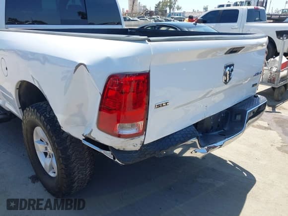 ✅ 2017 Ram 1500 SLT • VIN: 1C6RR7GG5HS583441 • Лот: 42391078. Опубликован ранее на IAAI с пробегом 129 043 миль. Бесплатный доступ к архиву аукционных продаж из США и подробный отчёт об истории автомобиля на DreamBid. Изображение 6.