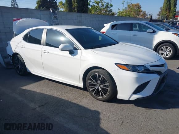 ✅ 2019 Toyota Camry SE • VIN: 4T1B11HK8KU716444 • Лот: 43541284. Опубликован ранее на IAAI с пробегом 73 998 миль. Бесплатный доступ к архиву аукционных продаж из США и подробный отчёт об истории автомобиля на DreamBid. Изображение 1.