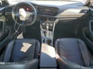 ✅ 2020 Volkswagen Jetta SEL Premium • VIN: 3VWGB7BU7LM022299 • Lot: 95550885. Wystawiony na Copart z przebiegiem 66 461 mil. Bezpłatny archiwum sprzedaży aukcyjnych z USA i szczegółowy raport historii pojazdu na DreamBid. Zdjęcie 8.