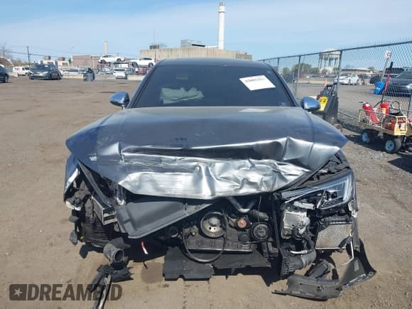 ✅ 2018 Audi S4 Premium Plus • VIN: WAUB4AF46JA068440 • Лот: 42085253. Опубликован ранее на IAAI с пробегом 73 956 миль. Бесплатный доступ к архиву аукционных продаж из США и подробный отчёт об истории автомобиля на DreamBid. Изображение 12.