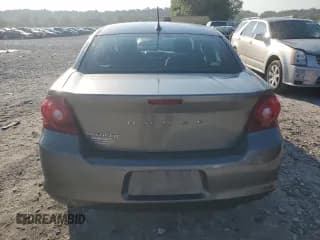 ✅ 2013 Dodge Avenger SE • VIN: 1C3CDZAB9DN649296 • Lot: 71943234. Wystawiony na Copart z przebiegiem 170 097 mil. Bezpłatny archiwum sprzedaży aukcyjnych z USA i szczegółowy raport historii pojazdu na DreamBid. Zdjęcie 6.