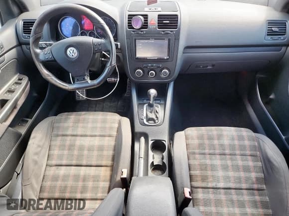 ✅ 2009 Volkswagen Golf GTI • VIN: WVWHD71KX9W022291 • Lot: 81341525. Listed on Copart with 125,074 mi. Free auction sales archive from the USA and detailed vehicle history report at DreamBid. Image 8.