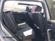 ✅ 2023 Volkswagen Tiguan SE R-Line Black • VIN: 3VVCB7AX0PM062647 • Lot: 43512995. Wystawiony na IAAI z przebiegiem 34 220 mil. Bezpłatny archiwum sprzedaży aukcyjnych z USA i szczegółowy raport historii pojazdu na DreamBid. Zdjęcie 8.