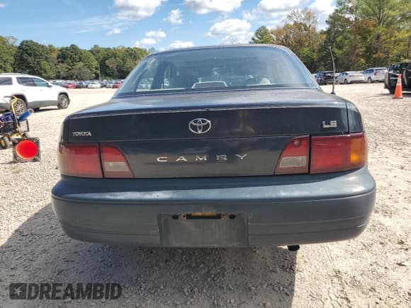 ✅ 1995 Toyota Camry LE • VIN: 4T1SK12E9SU502711 • Lot: 85540835. Wystawiony na Copart z przebiegiem 353 611 mil. Bezpłatny archiwum sprzedaży aukcyjnych z USA i szczegółowy raport historii pojazdu na DreamBid. Zdjęcie 6.