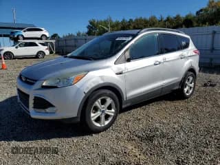 ✅ 2014 Ford Escape SE • VIN: 1FMCU9G9XEUB46220 • Lot: 86497905. Wystawiony na Copart z przebiegiem 129 496 mil. Bezpłatny archiwum sprzedaży aukcyjnych z USA i szczegółowy raport historii pojazdu na DreamBid. Zdjęcie 1.
