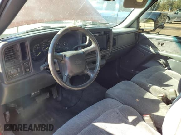 ✅ 1999 Chevrolet Silverado 1500 LS • VIN: 1GCEC14V7XZ111028 • Лот: 85733615. Опубликован ранее на Copart с пробегом Не указан. Бесплатный доступ к архиву аукционных продаж из США и подробный отчёт об истории автомобиля на DreamBid. Изображение 8.