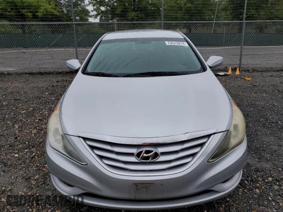 ✅ 2013 Hyundai Sonata GLS • VIN: 5NPEB4AC7DH760399 • Lot: 73573874. Listed on Copart with 155,240 mi. Free auction sales archive from the USA and detailed vehicle history report at DreamBid. Image 5.