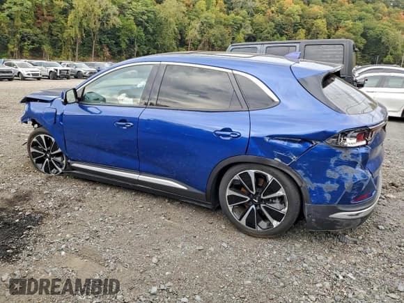 ✅ 2024 VinFast VF 8 Plus • VIN: RLLV1AFAXRH008488 • Lot: 95747735. Wystawiony na Copart z przebiegiem 7 148 mil. Bezpłatny archiwum sprzedaży aukcyjnych z USA i szczegółowy raport historii pojazdu na DreamBid. Zdjęcie 2.