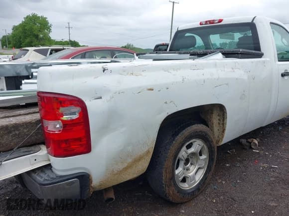 ✅ 2010 Chevrolet Silverado 1500 Work Truck • VIN: 1GCPCPEXXAZ225513 • Lot: 42210339. Listed on IAAI with 329,976 mi. Free auction sales archive from the USA and detailed vehicle history report at DreamBid. Image 6.
