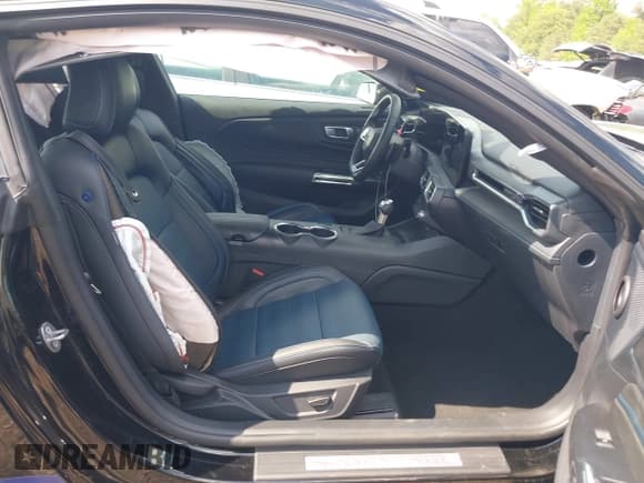 ✅ 2024 Ford Mustang GT • VIN: 1FA6P8CF6R5419464 • Lot: 42086962. Listed on IAAI with 4,983 mi. Free auction sales archive from the USA and detailed vehicle history report at DreamBid. Image 5.