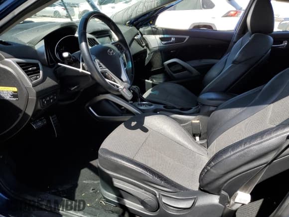 ✅ 2015 Hyundai Veloster RE:FLEX • VIN: KMHTC6AD3FU245705 • Lot: 47684555. Listed on Copart with 109,828 mi. Free auction sales archive from the USA and detailed vehicle history report at DreamBid. Image 7.