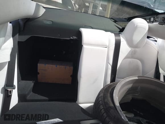 ✅ 2023 Tesla Model 3 • VIN: 5YJ3E1EA0PF569044 • Лот: 43295052. Опубликован ранее на IAAI с пробегом 15 миль. Бесплатный доступ к архиву аукционных продаж из США и подробный отчёт об истории автомобиля на DreamBid. Изображение 8.