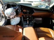 ✅ 2018 Alfa Romeo Giulia • VIN: ZARFAEDN7J7567993 • Lot: 72034332. Wystawiony na Copart z przebiegiem 35 437 mil. Bezpłatny archiwum sprzedaży aukcyjnych z USA i szczegółowy raport historii pojazdu na DreamBid. Zdjęcie 8.