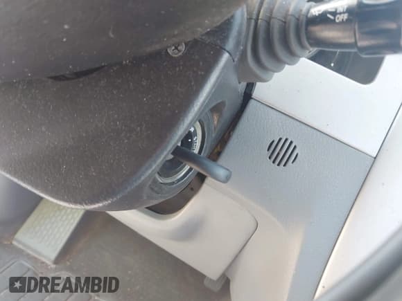 ✅ 2007 Suzuki Forenza • VIN: KL5JD56ZX7K699864 • Лот: 42722241. Опубликован ранее на IAAI с пробегом 131 897 миль. Бесплатный доступ к архиву аукционных продаж из США и подробный отчёт об истории автомобиля на DreamBid. Изображение 11.