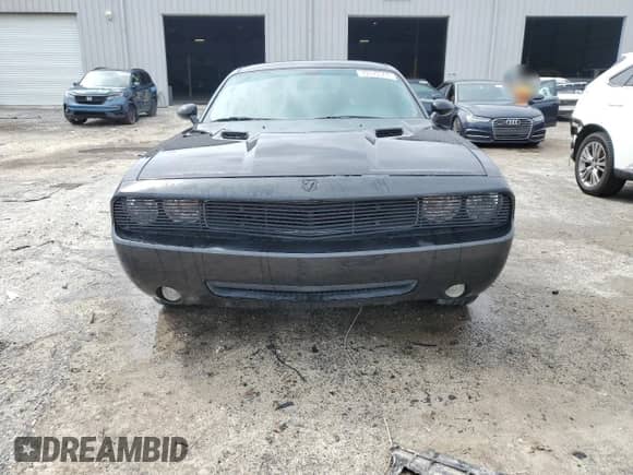 2010 Dodge Challenger R/T Classic z VIN 2B3CJ5DT7AH314965, wystawiony jako Copart lot #70973564 z przebiegiem 123 166 mil mil oraz Nie do naprawy • Non repairable. Historia ofert i sprzedaży dostępna na DreamBid. Obrazek 5.