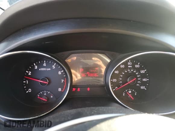 ✅ 2016 Kia Sedona LX • VIN: KNDMB5C10G6127139 • Lot: 93398585. Wystawiony na Copart z przebiegiem 143 540 mil. Bezpłatny archiwum sprzedaży aukcyjnych z USA i szczegółowy raport historii pojazdu na DreamBid. Zdjęcie 9.