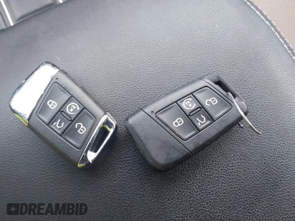 ✅ 2023 Volkswagen Atlas SE • VIN: 1V2JE2CAXPC206293 • Лот: 43873814. Опубликован ранее на IAAI с пробегом 41 633 миль. Бесплатный доступ к архиву аукционных продаж из США и подробный отчёт об истории автомобиля на DreamBid. Изображение 11.