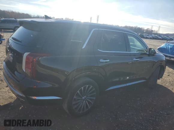 ✅ 2024 Hyundai Palisade Calligraphy • VIN: KM8R74GE6RU703549 • Лот: 85872254. Опубликован ранее на Copart с пробегом 8 225 миль. Бесплатный доступ к архиву аукционных продаж из США и подробный отчёт об истории автомобиля на DreamBid. Изображение 3.