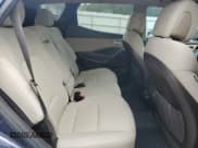 ✅ 2017 Hyundai Santa Fe 2.4L • VIN: 5NMZU3LB2HH031675 • Lot: 81926195. Wystawiony na Copart z przebiegiem 94 775 mil. Bezpłatny archiwum sprzedaży aukcyjnych z USA i szczegółowy raport historii pojazdu na DreamBid. Zdjęcie 11.