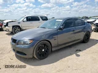 2006 BMW 3 Series 330i with VIN WBAVB33546PS14561, listed as a Copart auction lot 80966275 with 148,788 mi miles and Salvage title. Bid and sale history available at DreamBid. Image 1.