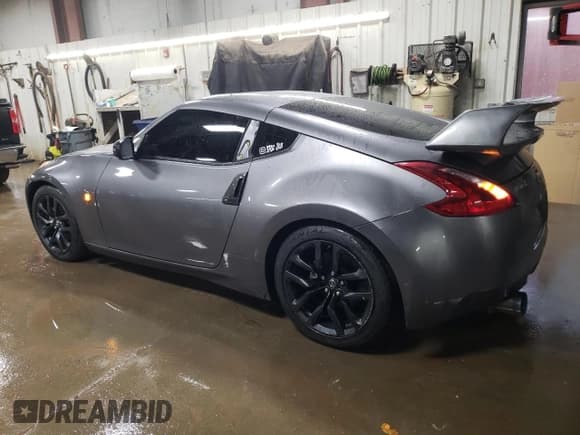 ✅ 2019 Nissan 370Z Nismo • VIN: JN1AZ4EH8KM421026 • Lot: 43289895. Wystawiony na Copart z przebiegiem 30 497 mil. Bezpłatny archiwum sprzedaży aukcyjnych z USA i szczegółowy raport historii pojazdu na DreamBid. Zdjęcie 2.
