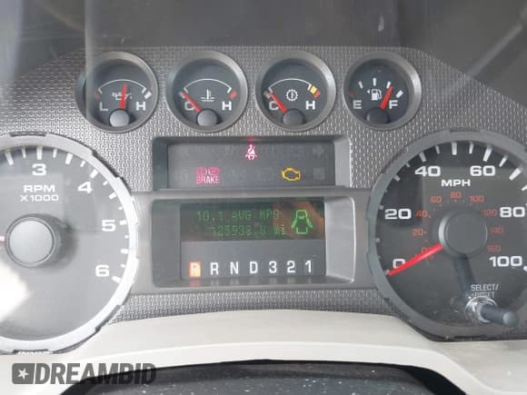 ✅ 2010 Ford F-250 XL • VIN: 1FTSX2B55AEB34547 • Lot: 42579306. Wystawiony na IAAI z przebiegiem 125 938 mil. Bezpłatny archiwum sprzedaży aukcyjnych z USA i szczegółowy raport historii pojazdu na DreamBid. Zdjęcie 15.