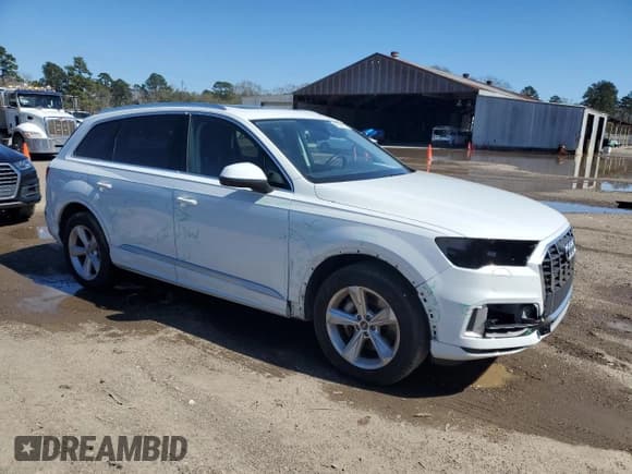 ✅ 2023 Audi Q7 Premium • VIN: WA1AXBF71PD016530 • Lot: 44337185. Listed on Copart with 28,941 mi. Free auction sales archive from the USA and detailed vehicle history report at DreamBid. Image 4.